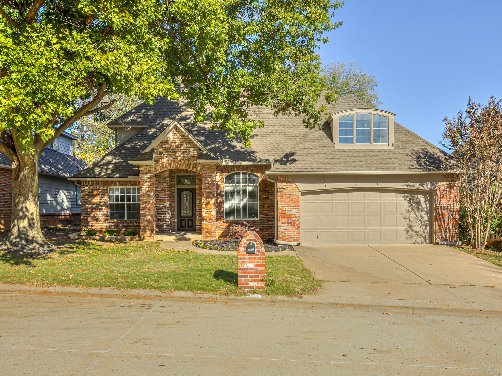 Desirable Litchfield Neighborhood | Tulsa Real Estate header image.
