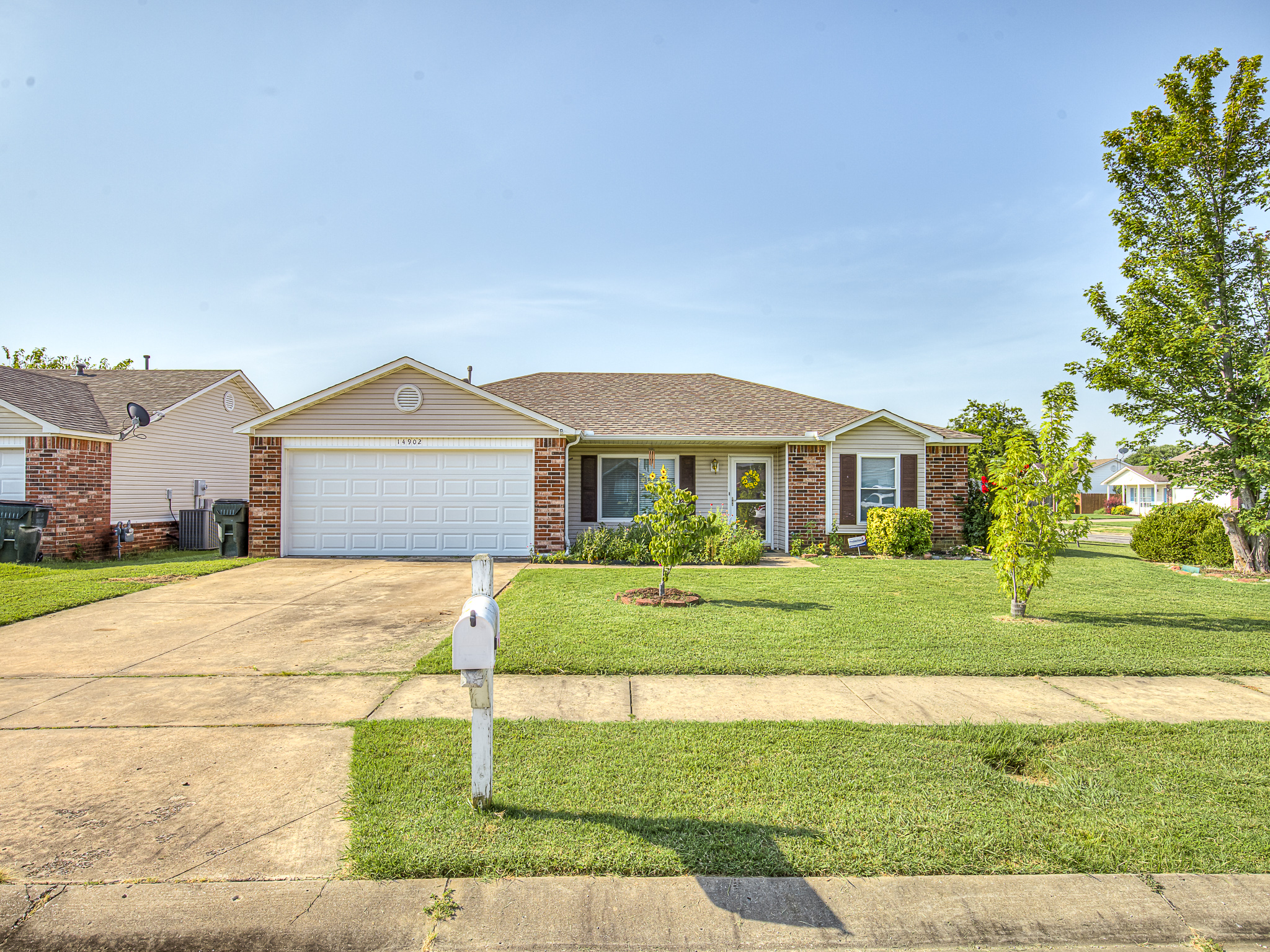 CORNER LOT GEM IN OWASSO! | Tulsa Real Estate header image.