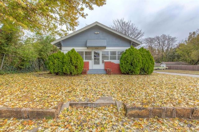 Freshly Updated Midtown Craftsman header image.