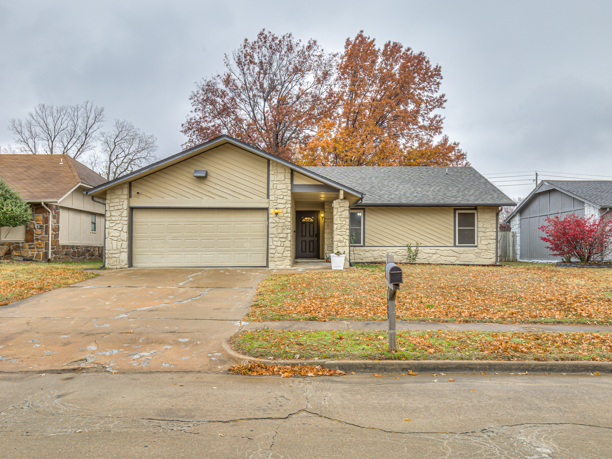 Beautiful Home | Tulsa Real Estate header image.