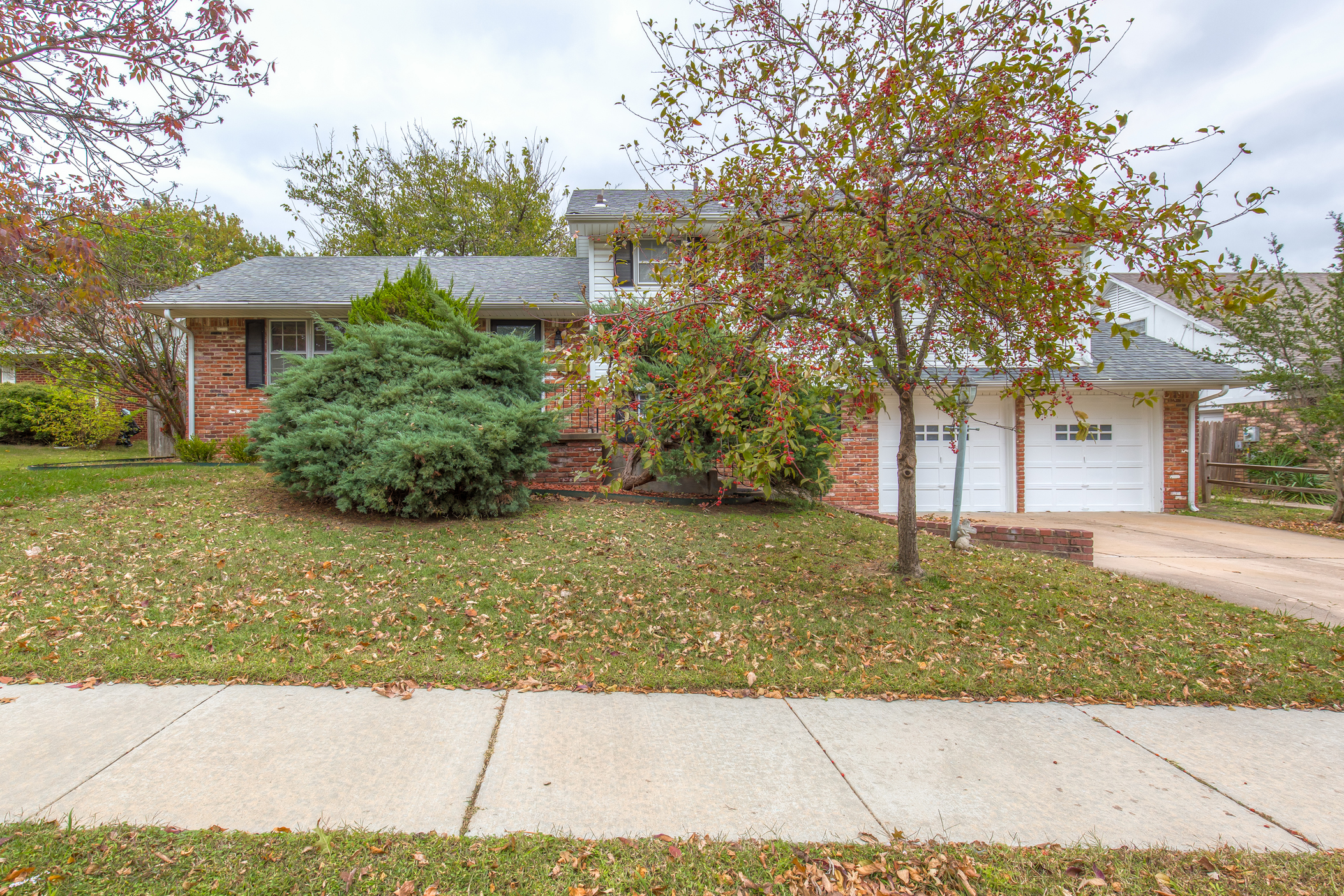 FANTASTIC OPPORTUNITY! Split Level Ranch | The Wolek Group | Tulsa Realtor header image.