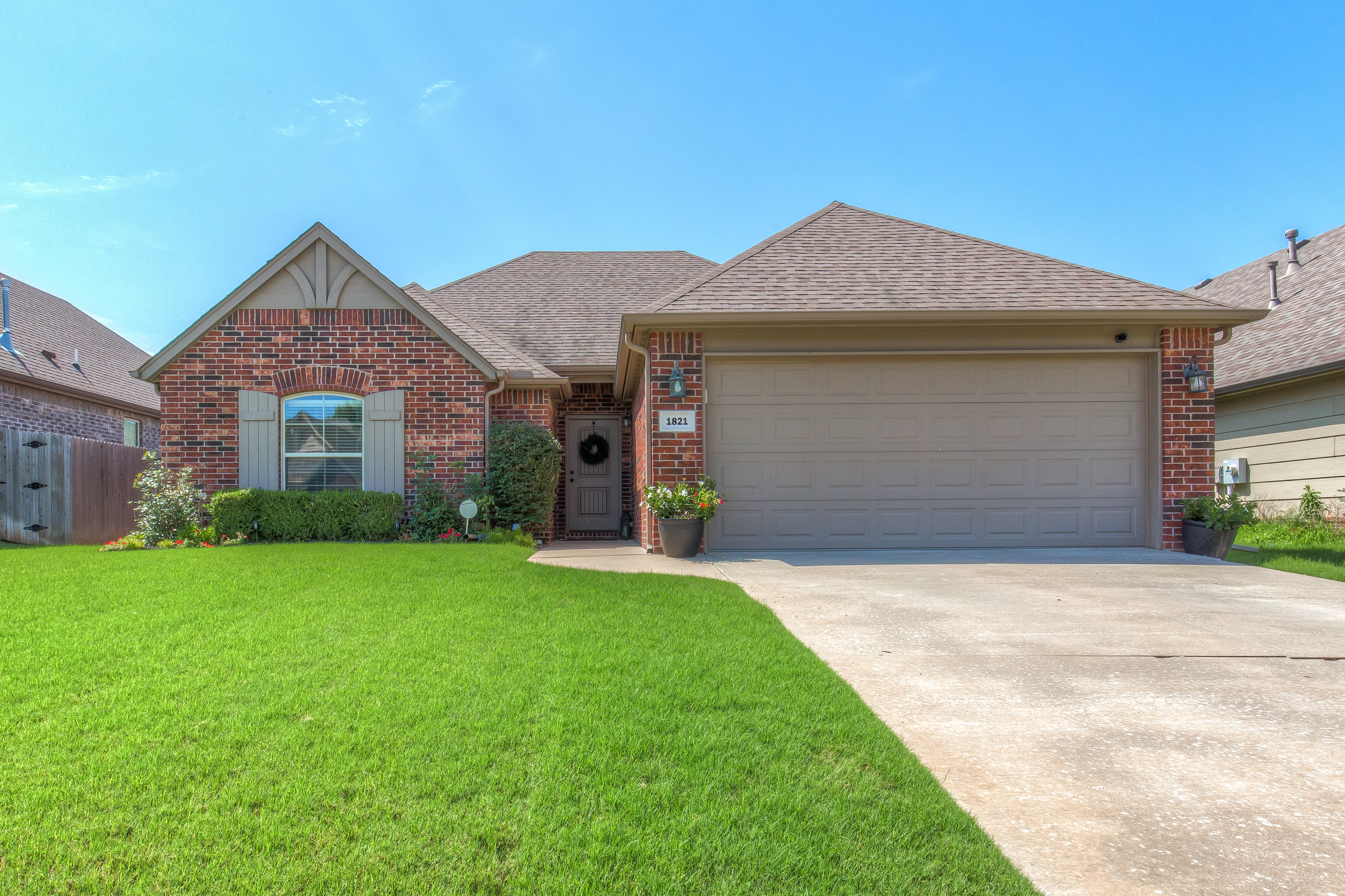 Cozy and Bright! Move-in ready | The Wolek Group | Tulsa Realtor header image.