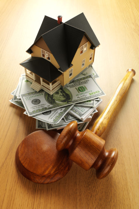 Everything You Need to Know about Real Estate Attorneys header image.