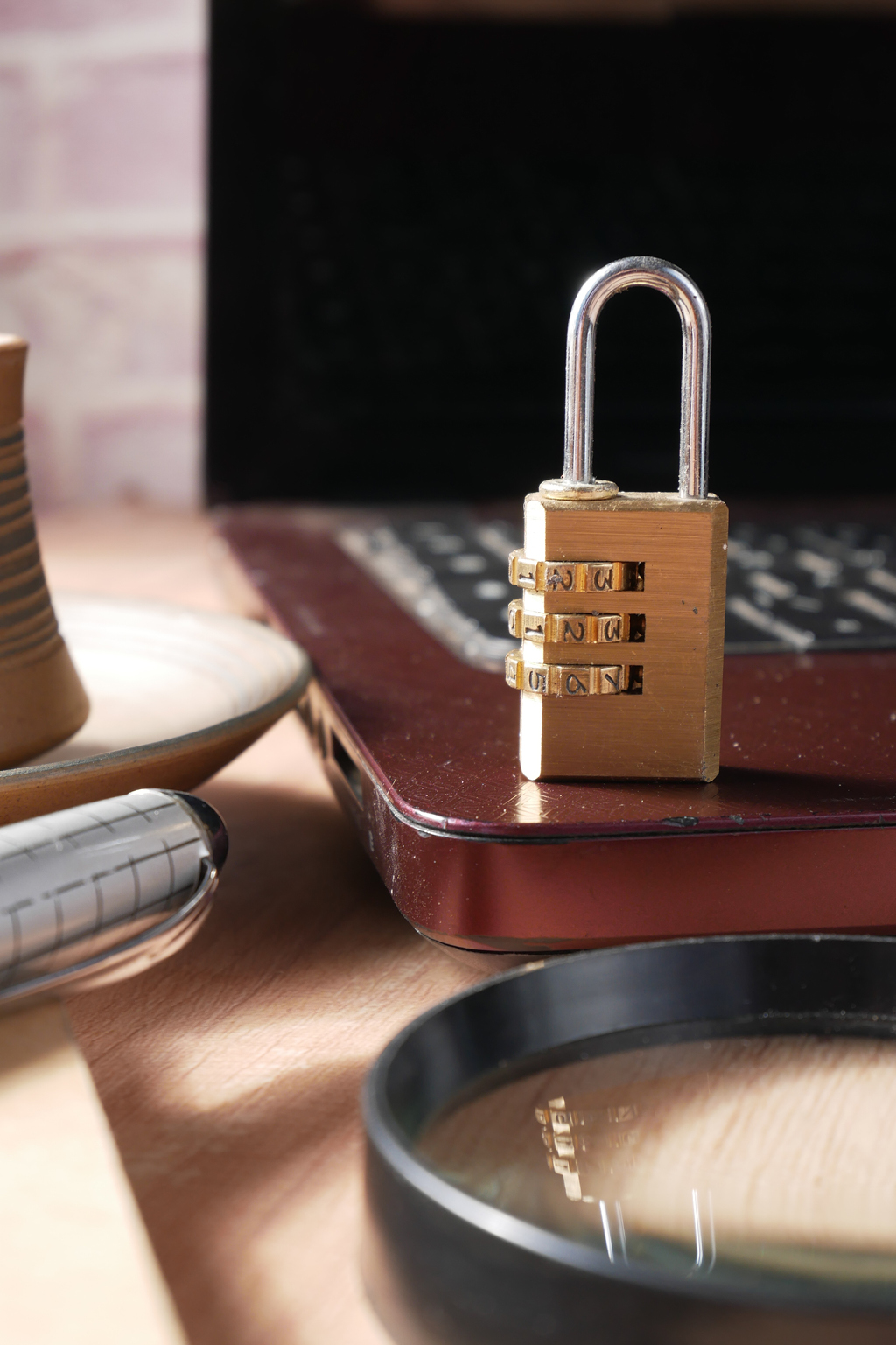 Tips for Preventing Homeowner Identity Fraud header image.
