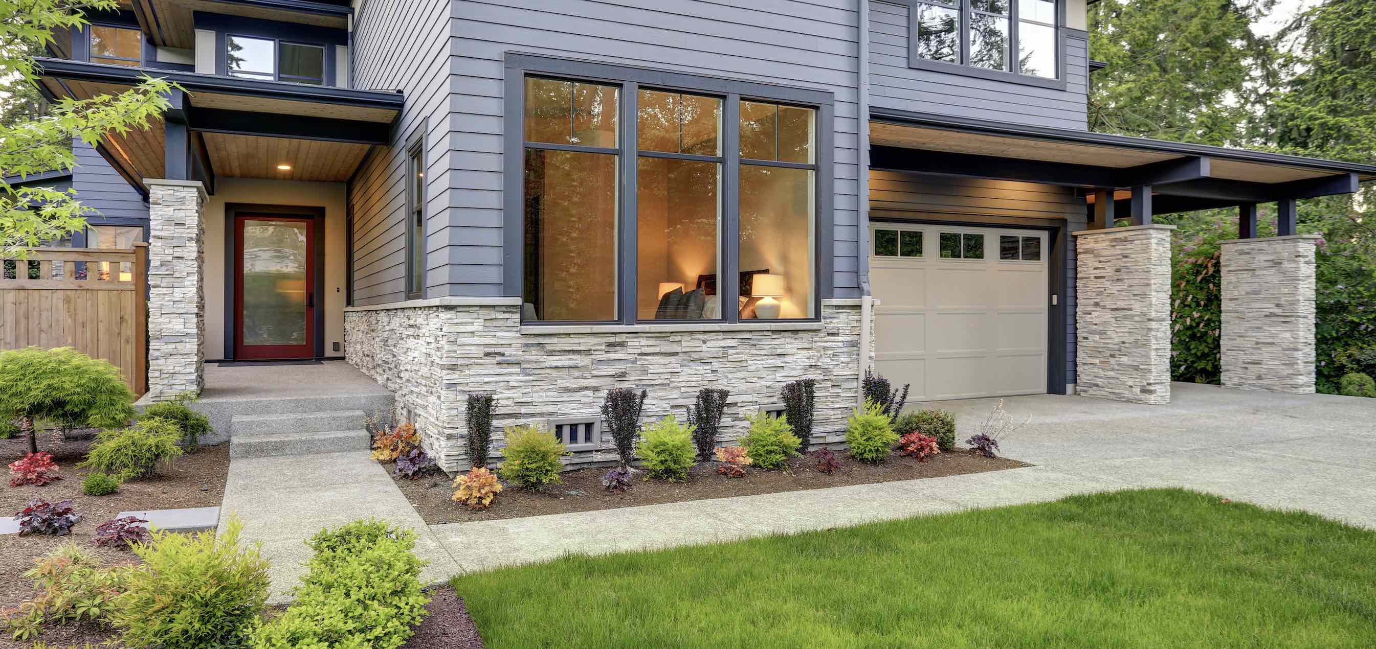 Top 5 Summer Curb Appeal Tips That Sell Homes Fast header image.