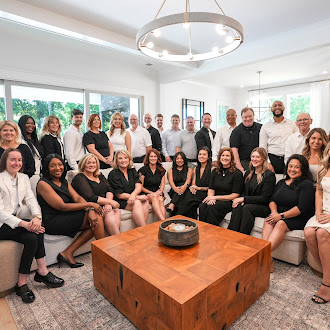 Skip the Hassle: How Our Guaranteed Offer Gets Your Home Sold Fast in Charlotte header image.