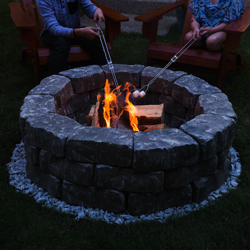 Summertime DIY: Build Your Own Firepit in 7 Easy Steps! header image.