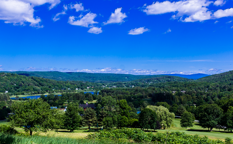 7 Things to Do on a Sunny Day in Vermont! header image.