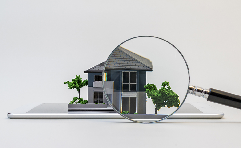 What should I look for when viewing a property? header image.