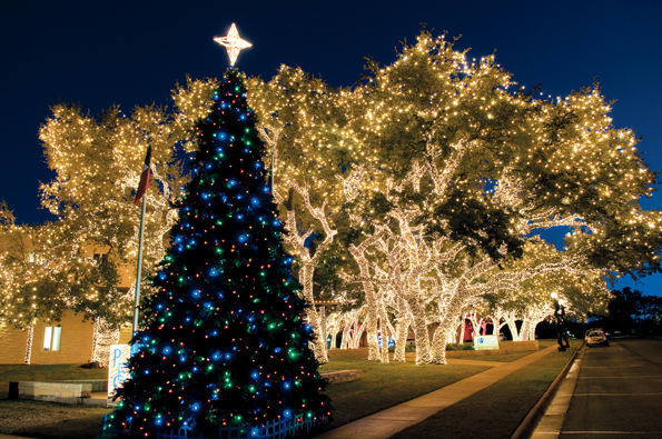 Enchanting Hill Country Holiday Day Trips Just Beyond Austin: A Festive Adventure Awaits! header image.