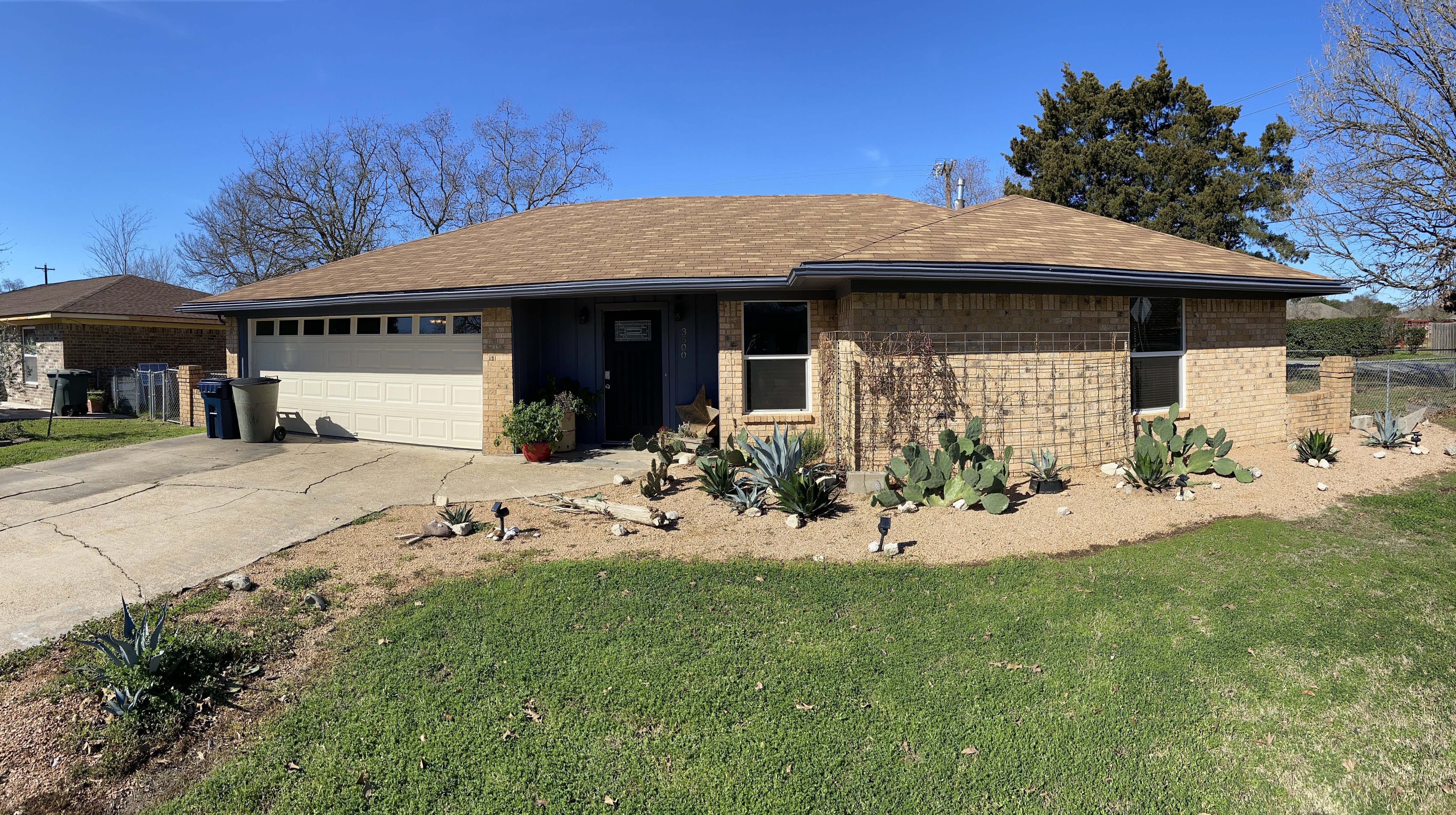 Just Listed! 3500 Greenridge Circle header image.