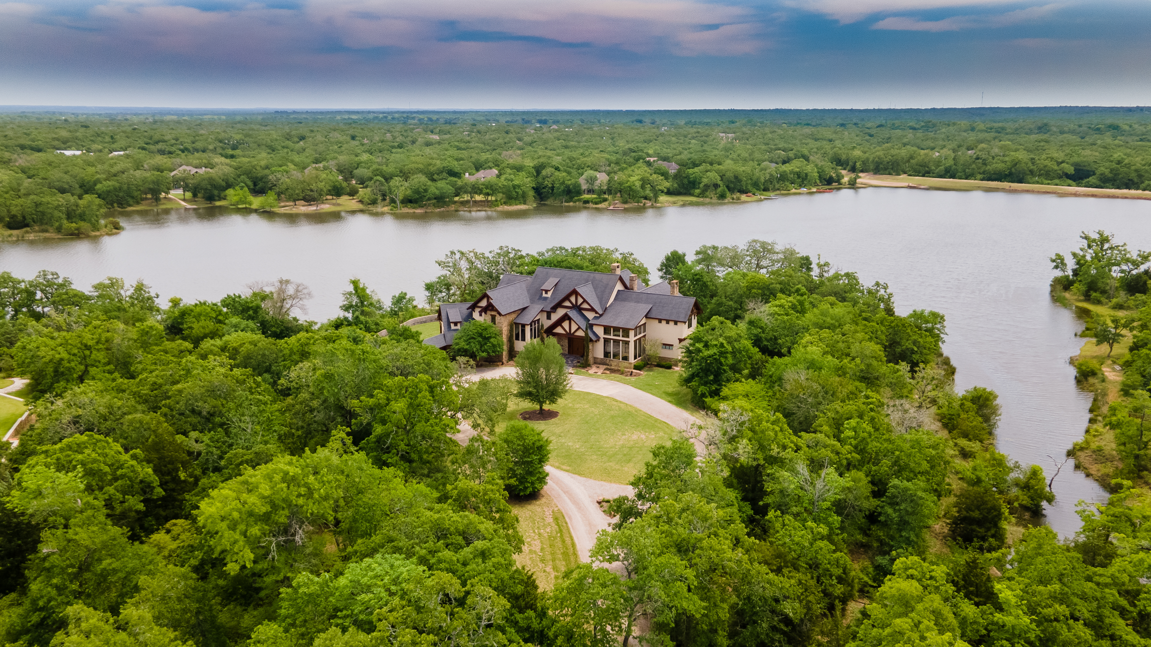 Just Listed! 3144 Arapaho Ridge Drive header image.