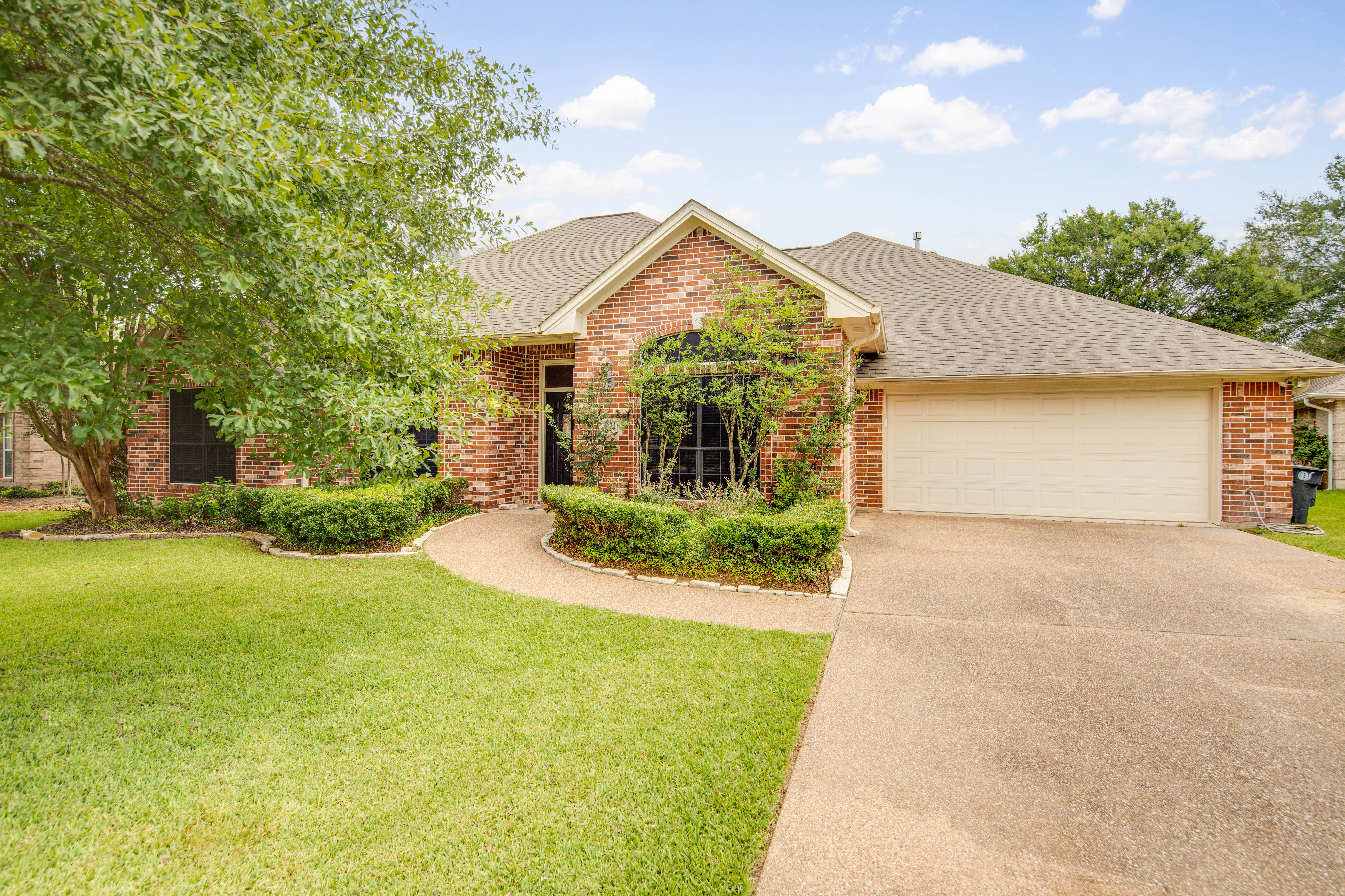 Just Listed! 9311 Whitney Lane header image.
