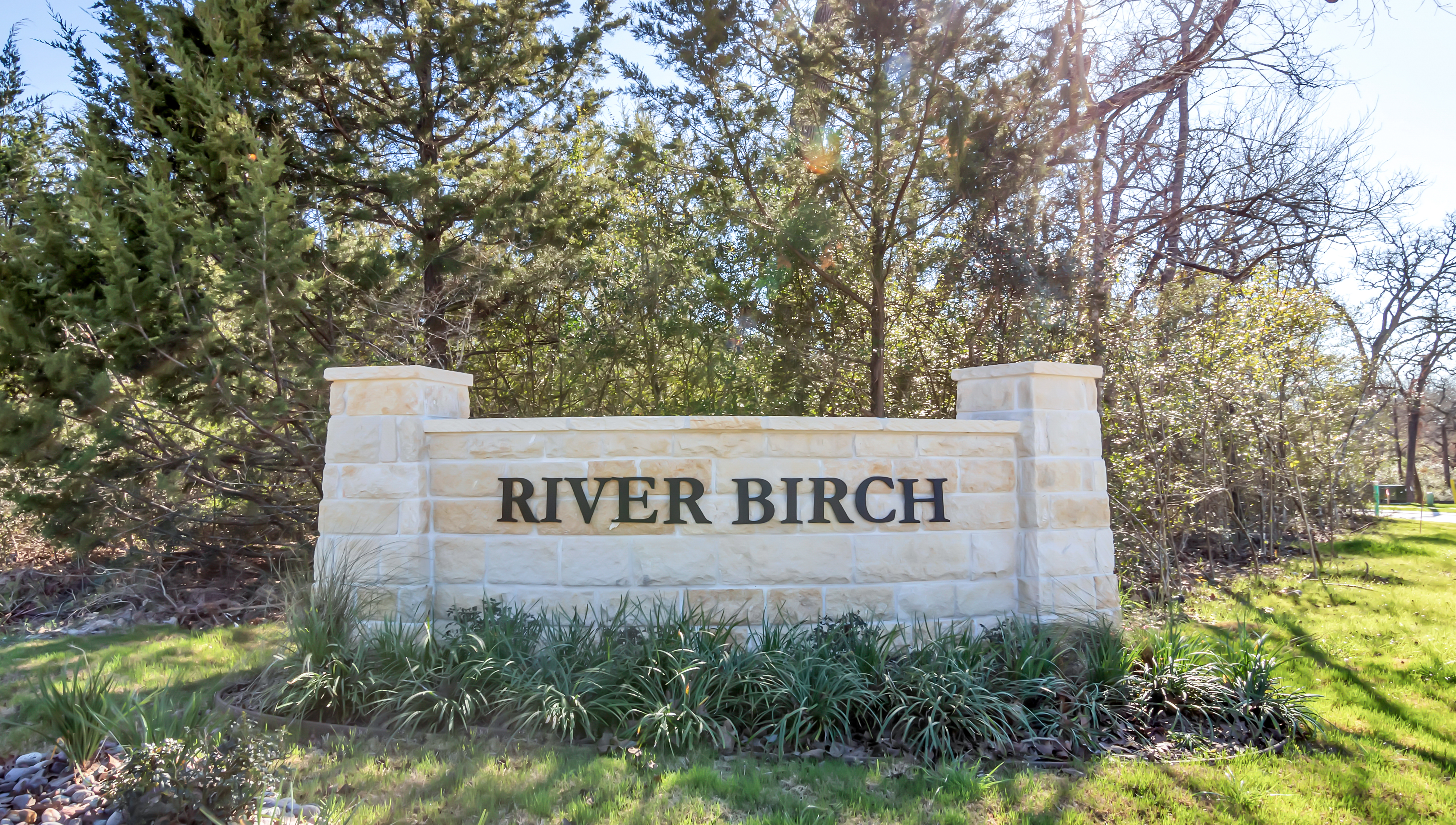 Just Listed! 3622 River Birch Cr header image.