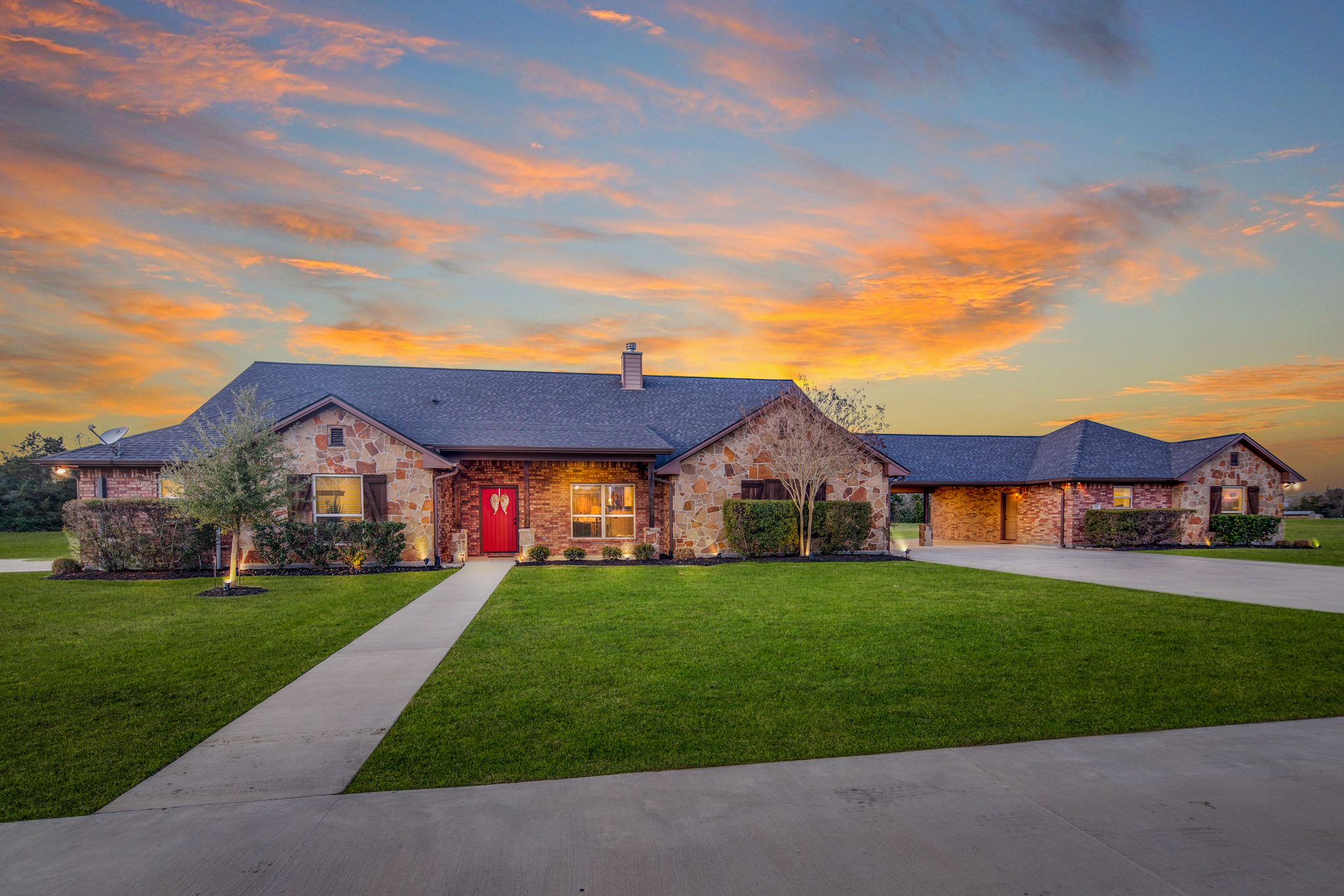 Just Sold! 1274 Fawn Lake Dr. header image.