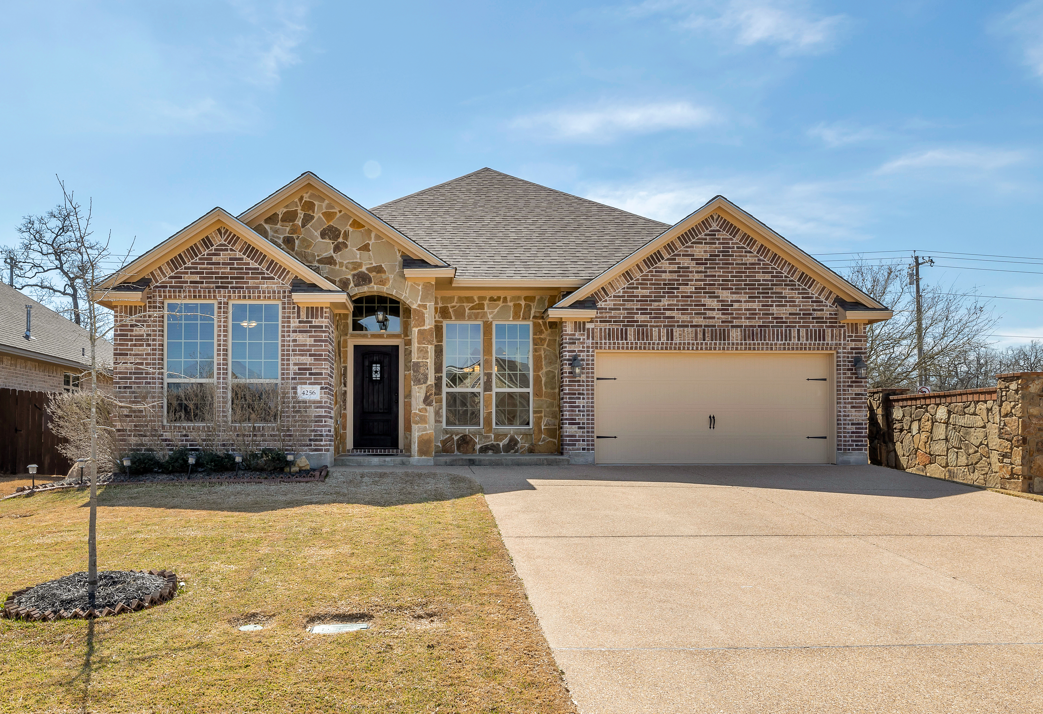 Just Listed! 4256 Rock Bend header image.