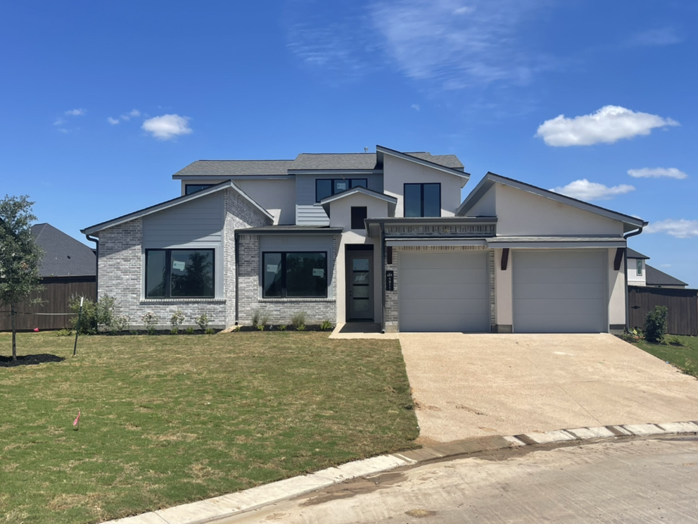 Just Listed! 4911 Crystal Ridge Ct header image.