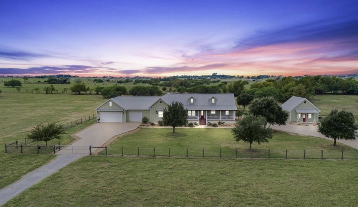 Just Sold | 4215 FM 974 (Represented Buyer) header image.