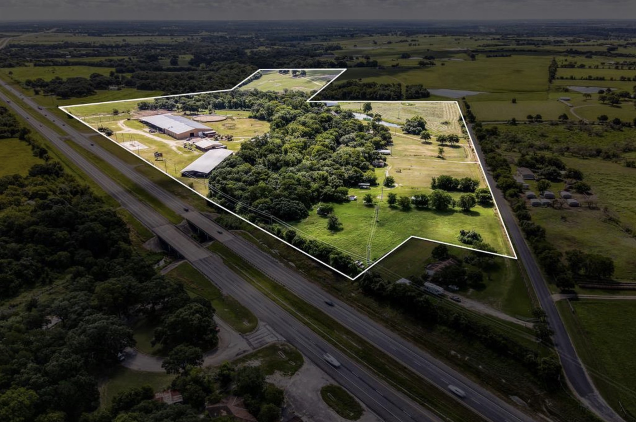 Just Sold! 9501 Hwy 290 W (Represented the Buyer) header image.