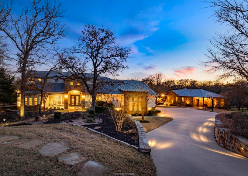 Just Sold! 19155 Tallulah Trail header image.