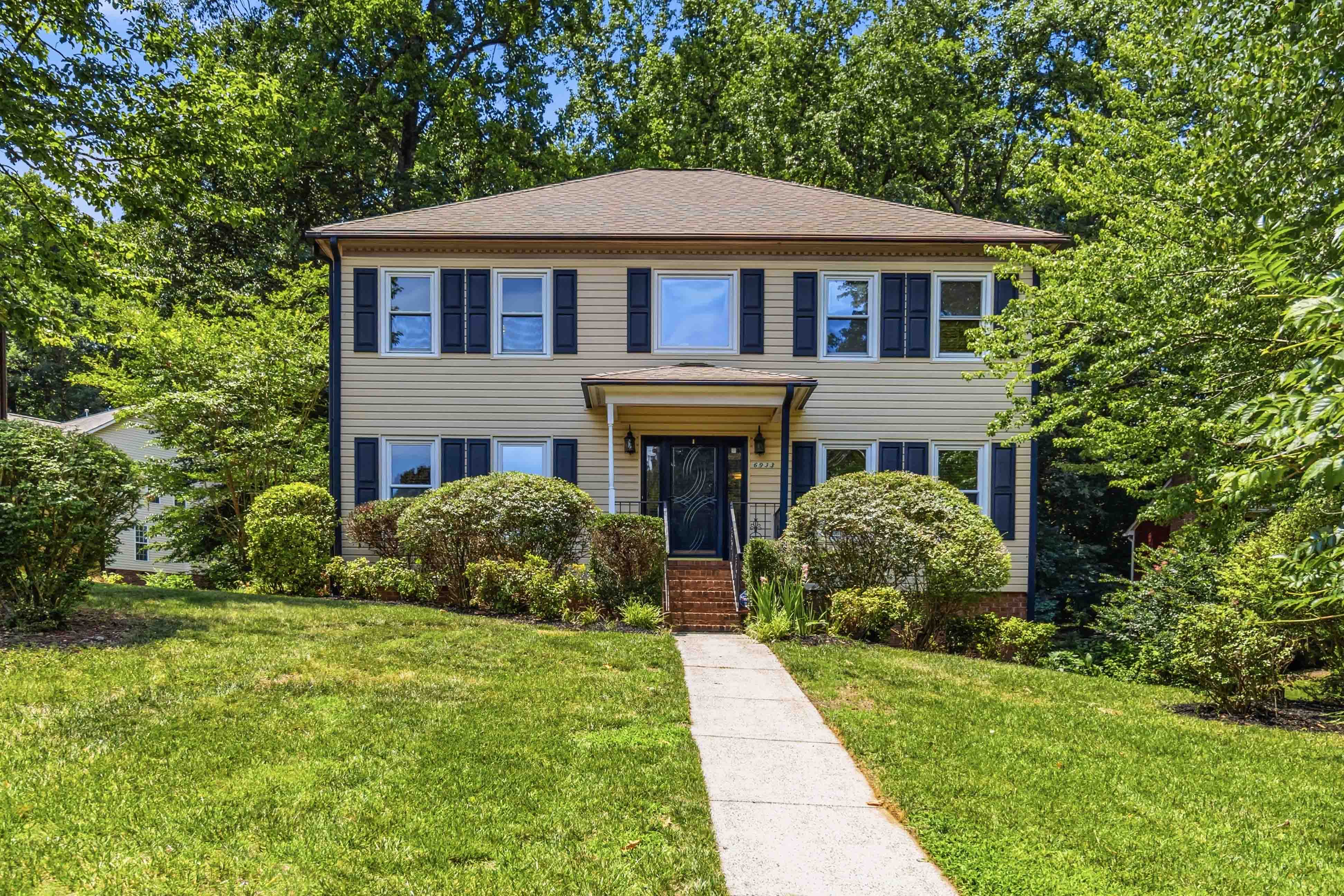 Is This Charlotte Home the Perfect First Move? A Look at 6933 Albaneen Court header image.