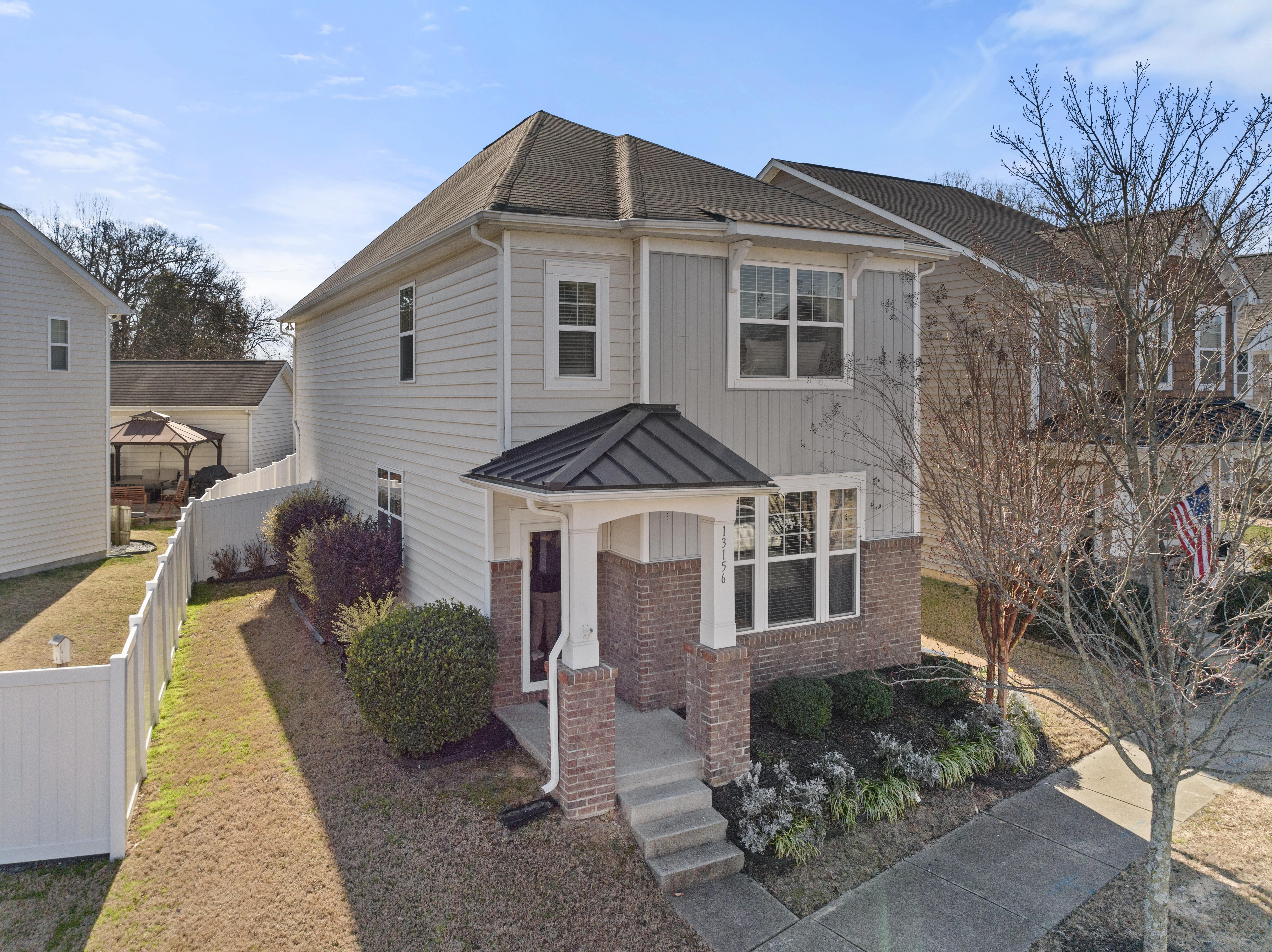 Huntersville Home For Sale 3 bedrooms, 2.5 bathrooms plus LOFT header image.