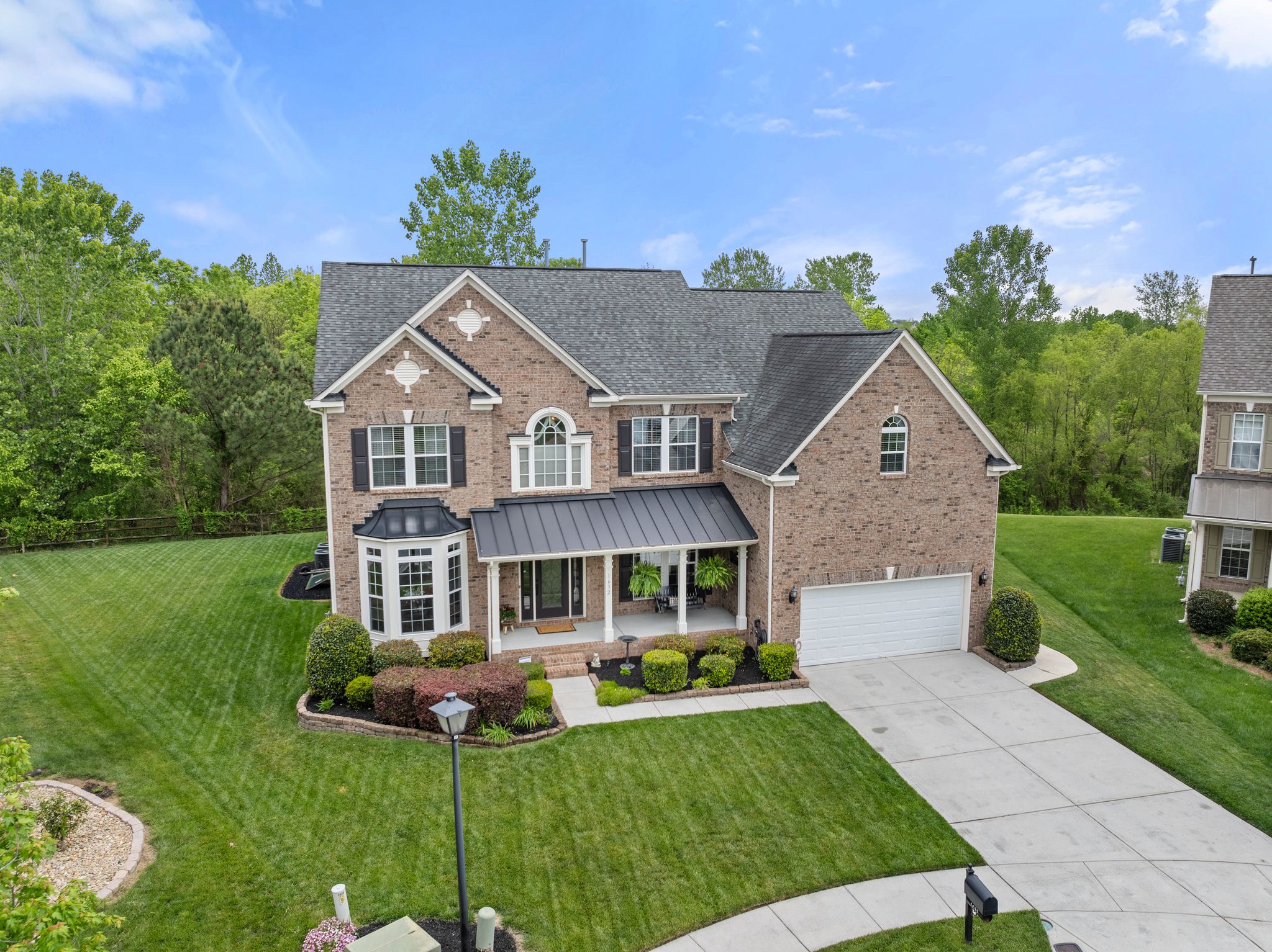 Grand 5 bedroom and 4 full bath home in The Estates Moss Creek! header image.