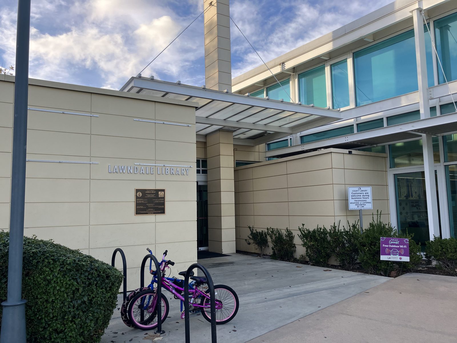 The entrance to the Lawndale Library