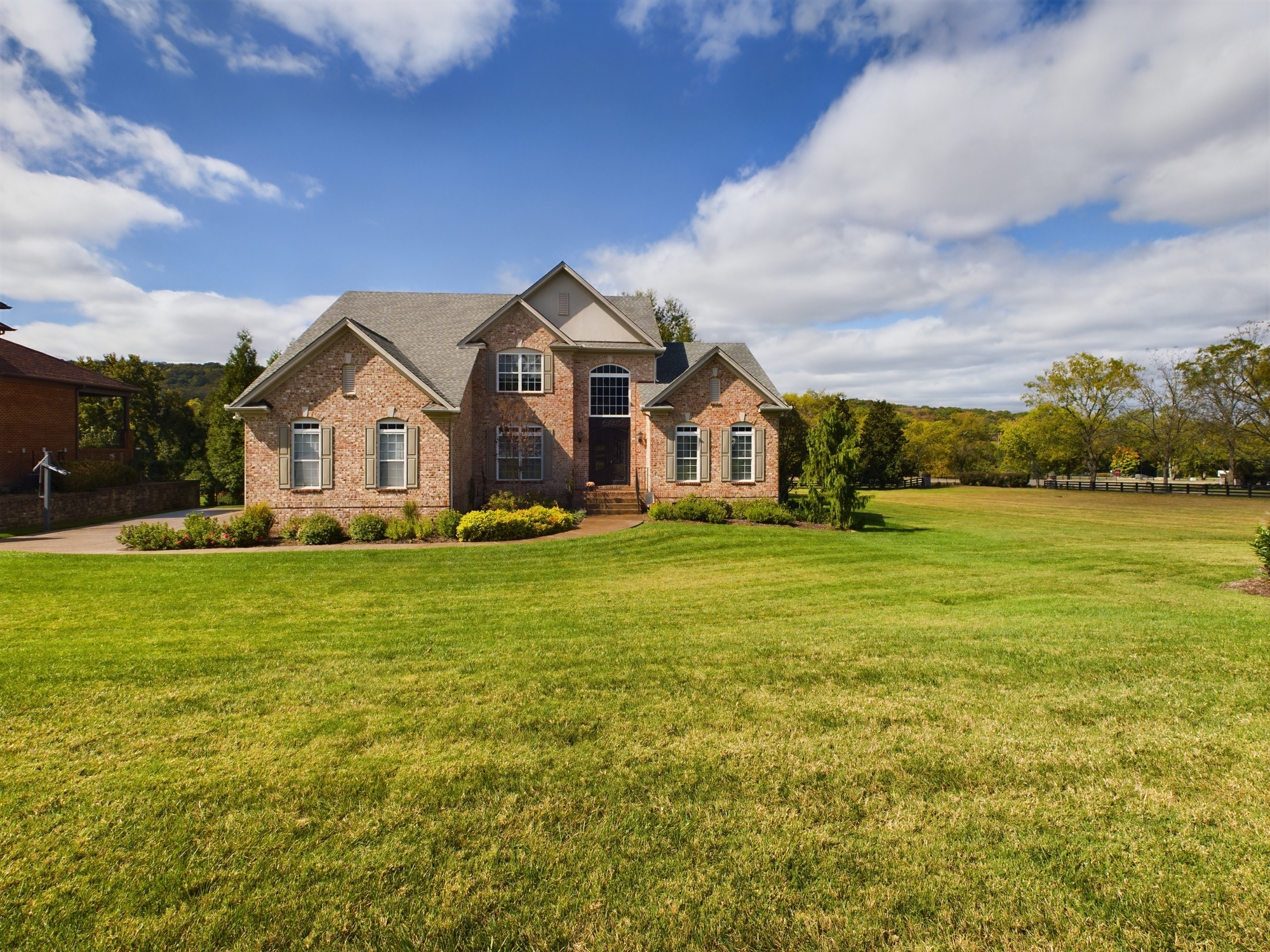 A Home of Pure Luxury header image.