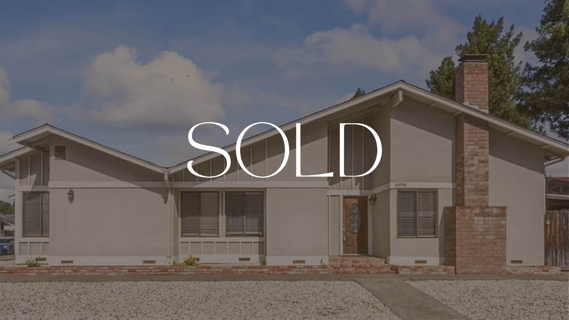 Single-story home in Rohnert Park CA with backyard patio and residential neighborhood setting