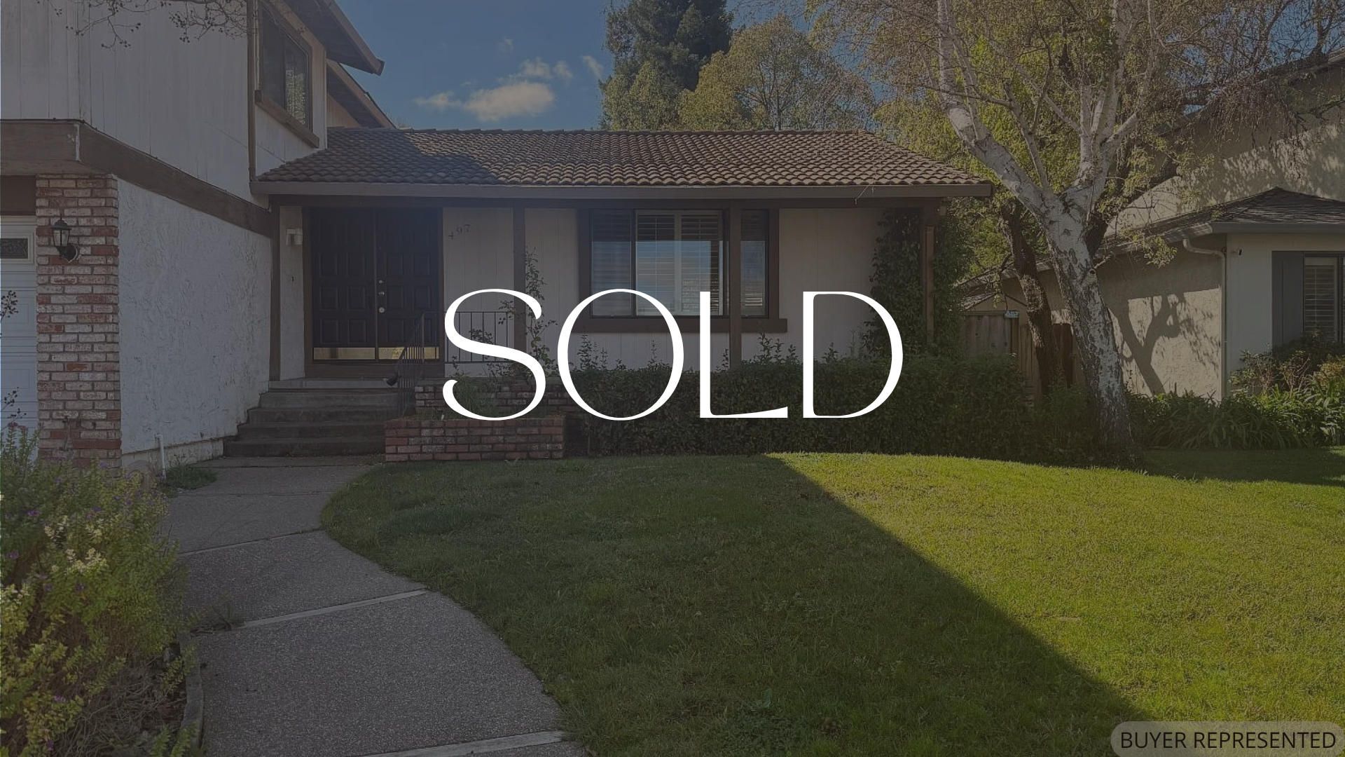 Fairfield CA home on large lot with pool and renovation potential in established neighborhood