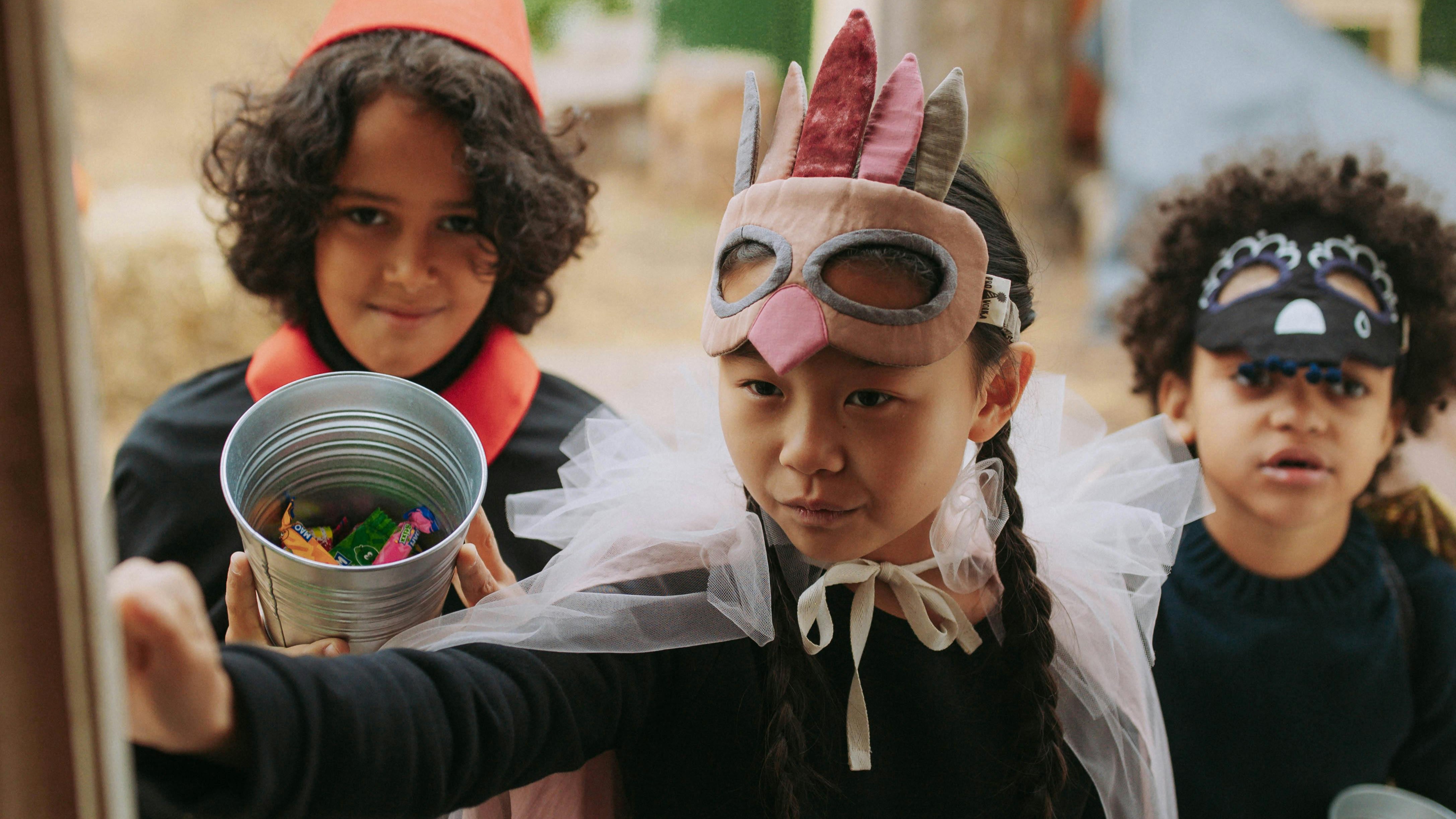 Last-Minute Halloween Costume Ideas header image.