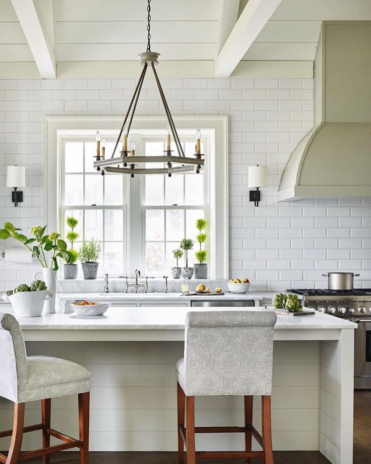 February 2025 Real Estate Market Insights: What You Need to Know header image.