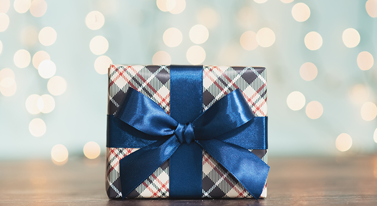 7 Reasons to List Your House This Holiday Season header image.