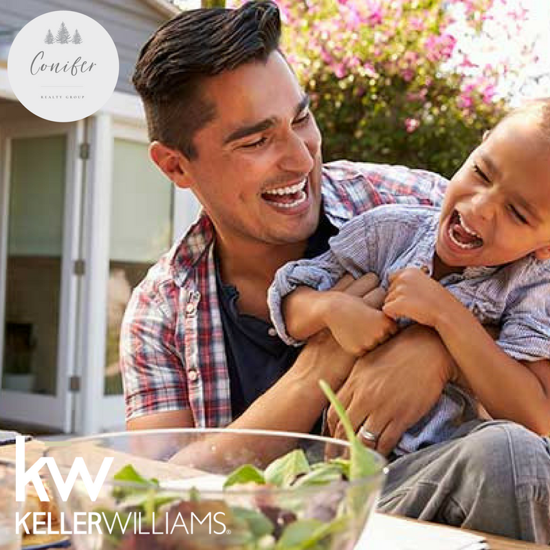 4 Reasons Why Summer Is a Great Time to Buy a Home! header image.