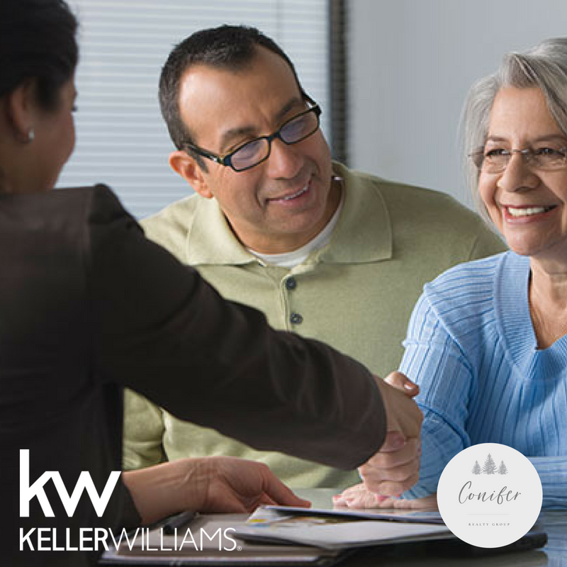 Why Should You Use A Professional to Sell Your Home? header image.