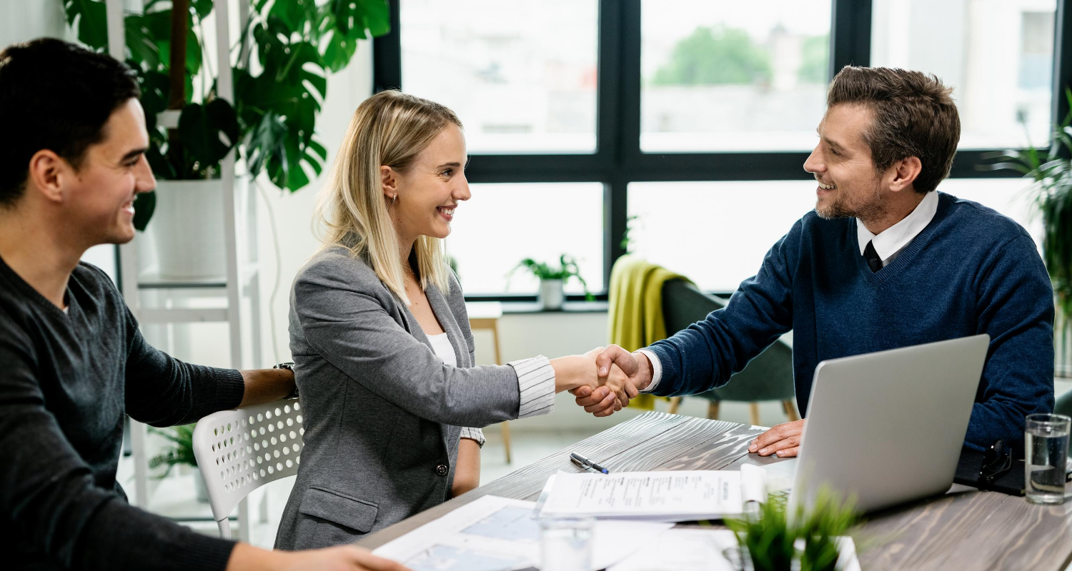 Meeting With a Realtor for the First Time? Here’s What to Expect header image.