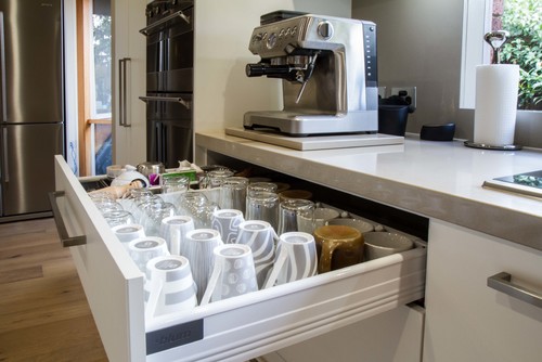 10 Tiny Organization Tasks You Can Finish in 10 Minutes (or Less) header image.