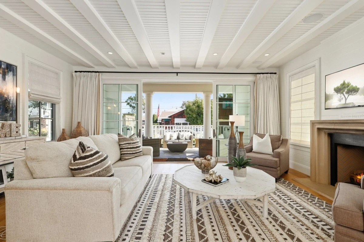 Incite a Bidding War: How to Get Multiple Offers on Your Home in 2021 header image.
