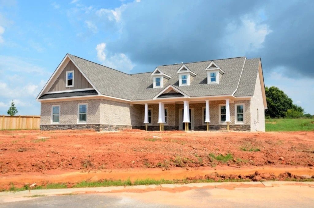 How To Buy Land: 11 Questions You Should be Asking Before You Buy header image.