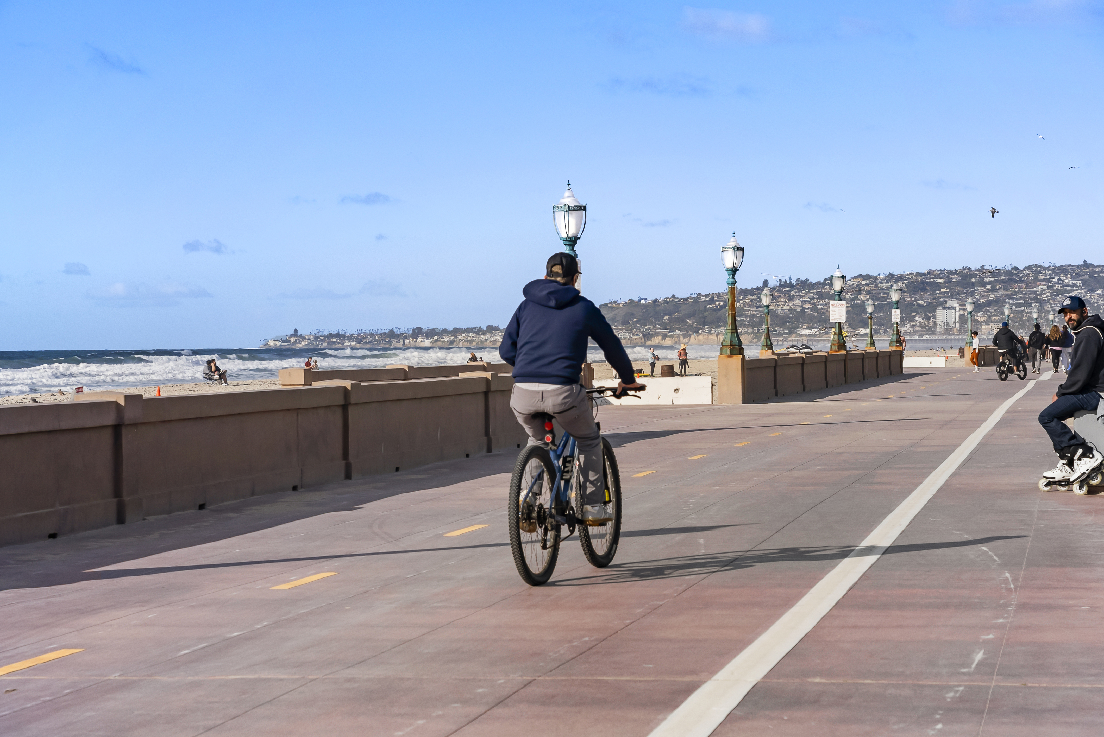 What Are the Biggest Mistakes to Avoid When Selling a Home in Mission Beach? header image.