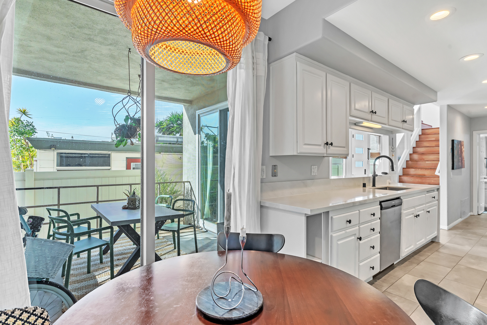 Discover the Perfect Pacific Beach Townhouse header image.