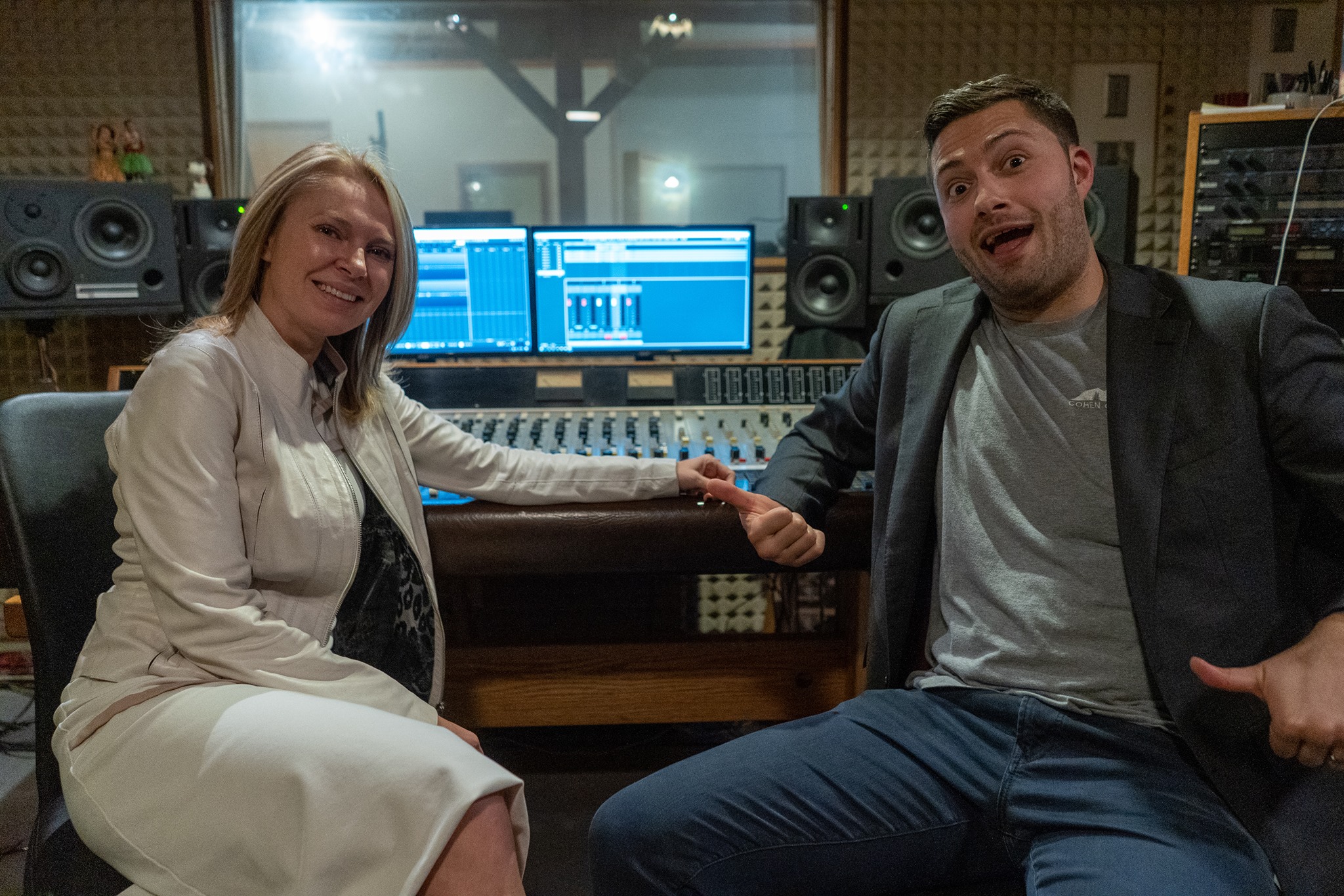 Building Bellingham Episode 5: Anne-Marie Faiola (Bramble Berry) header image.