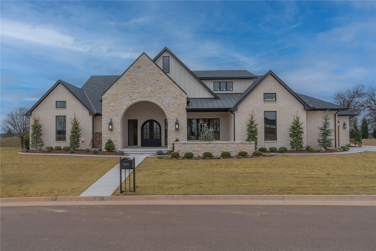 Exterior photo of 5808 Moulin Dr, Edmond OK