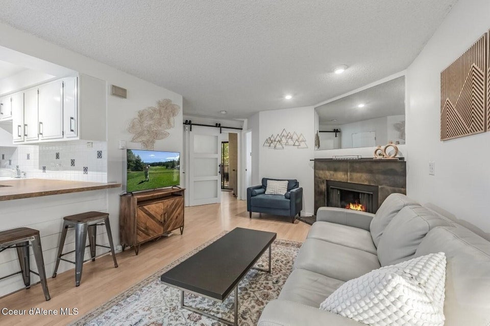 5480 W Racquet Rd 4