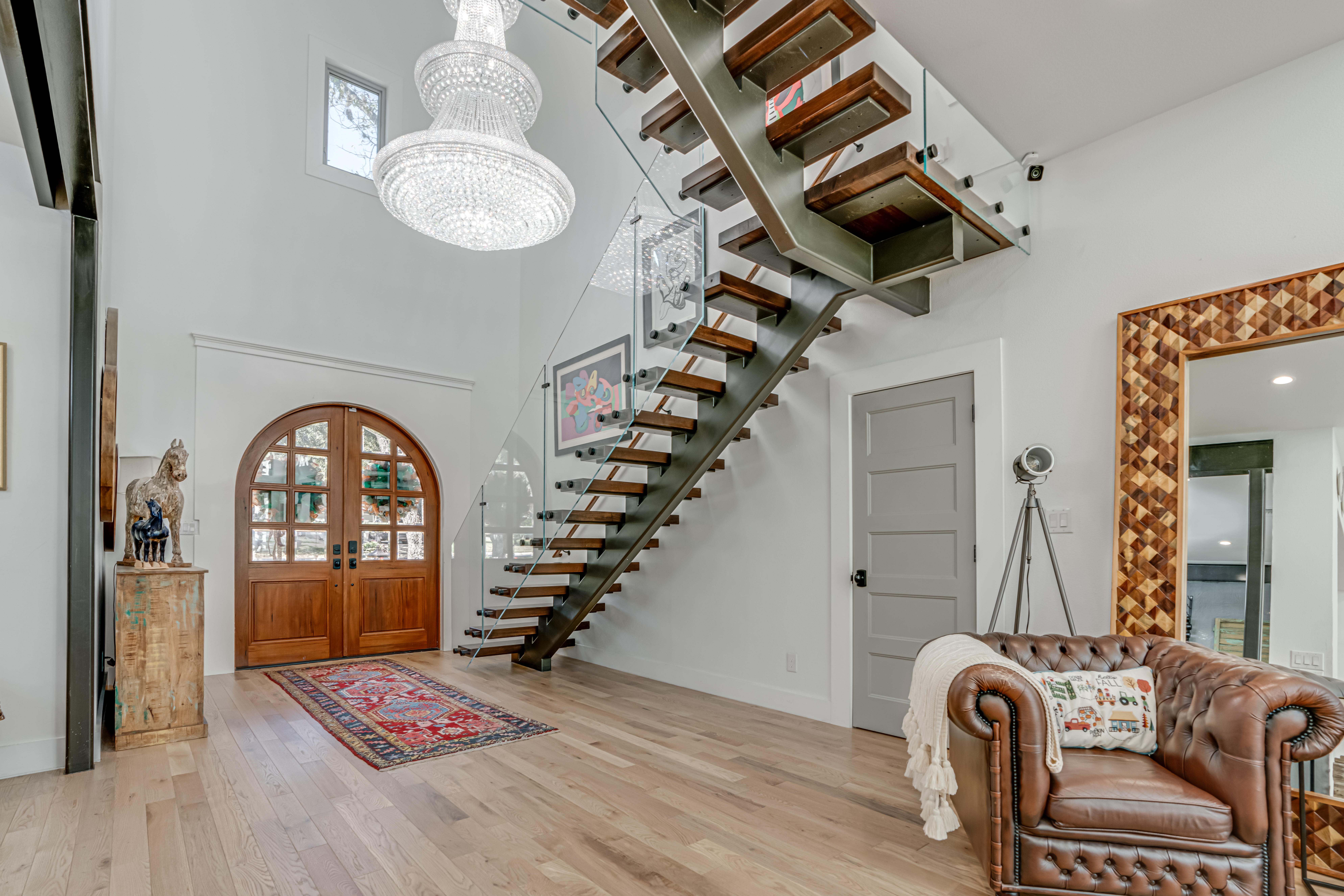 Why Luxury Homes in Texas Remain in High Demand: A Look at the Market header image.