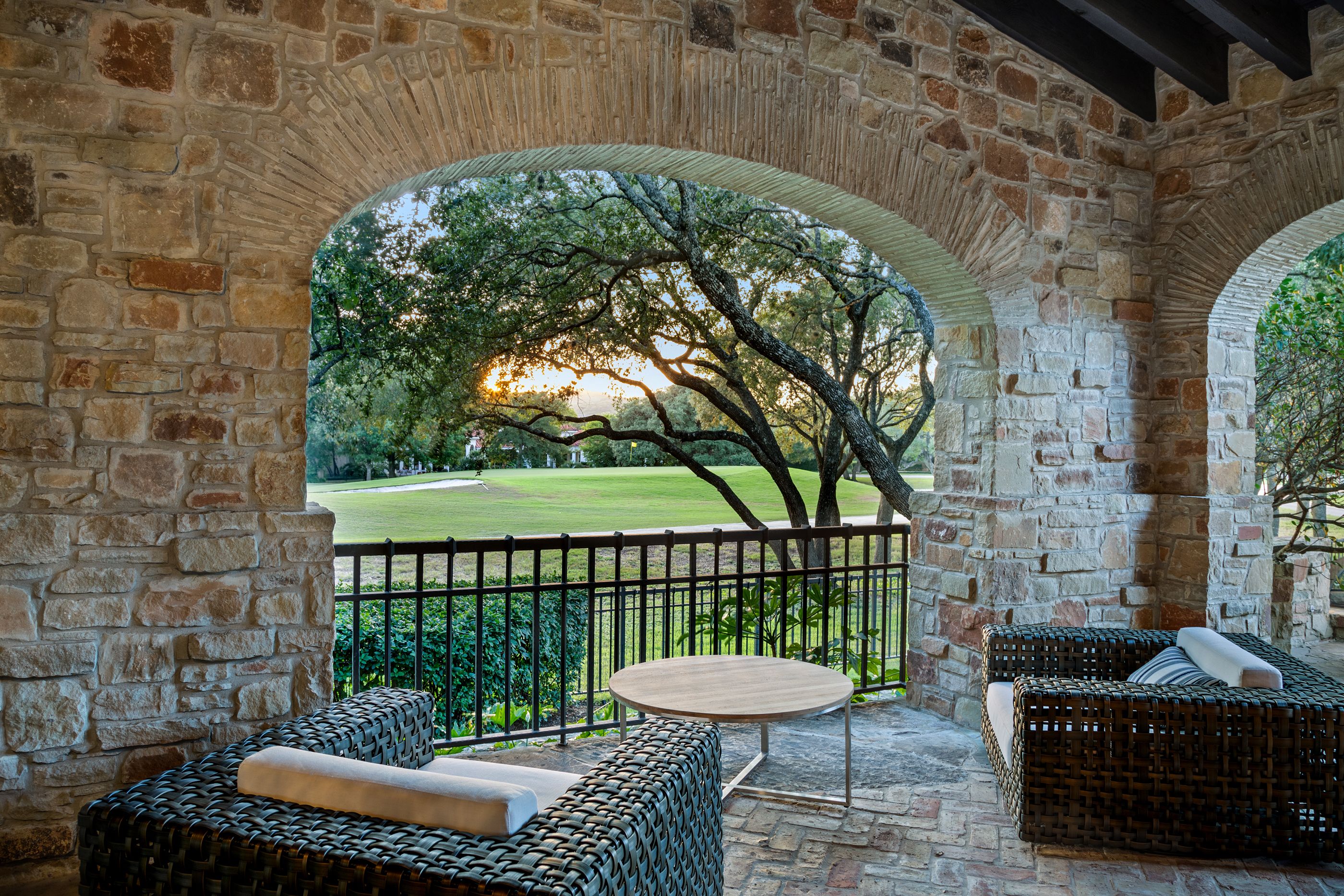 Everything you need to know about Golf Course living! header image.