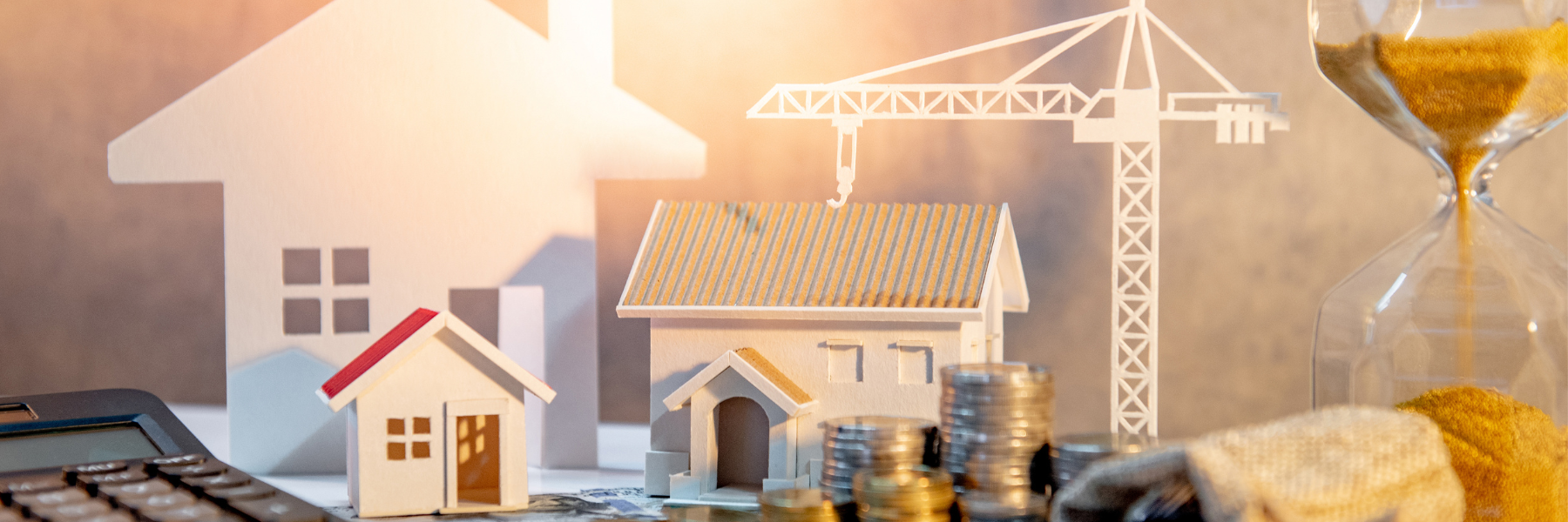 Navigating the Real Estate Market: To Move or to Wait? header image.