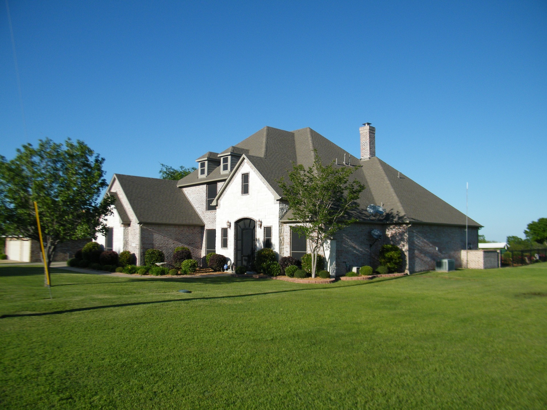 5 Essential Tips For Selling Your Home header image.
