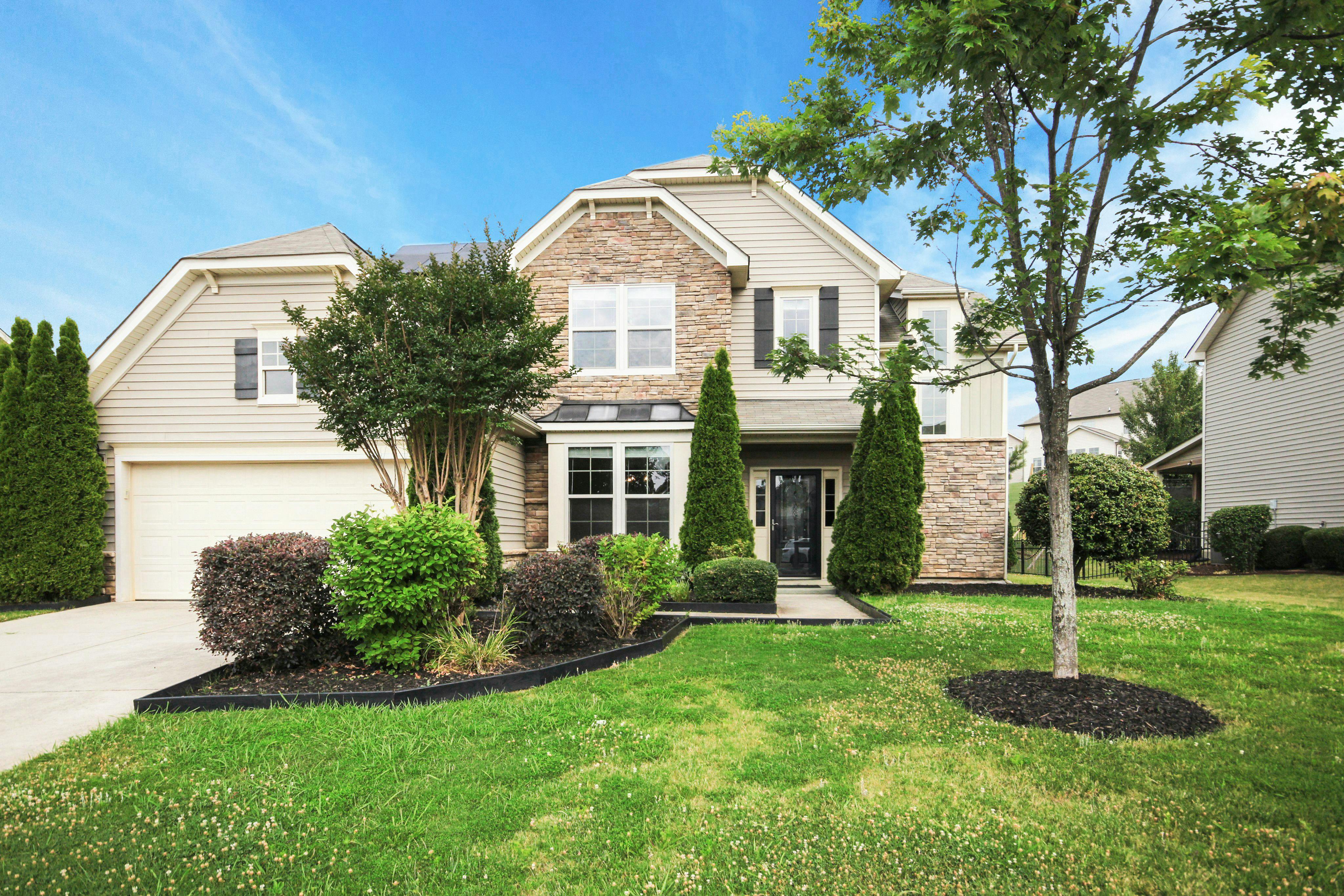 Just Listed | 715 Fairway Dr, Mebane header image.
